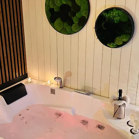 Paradis And Spa